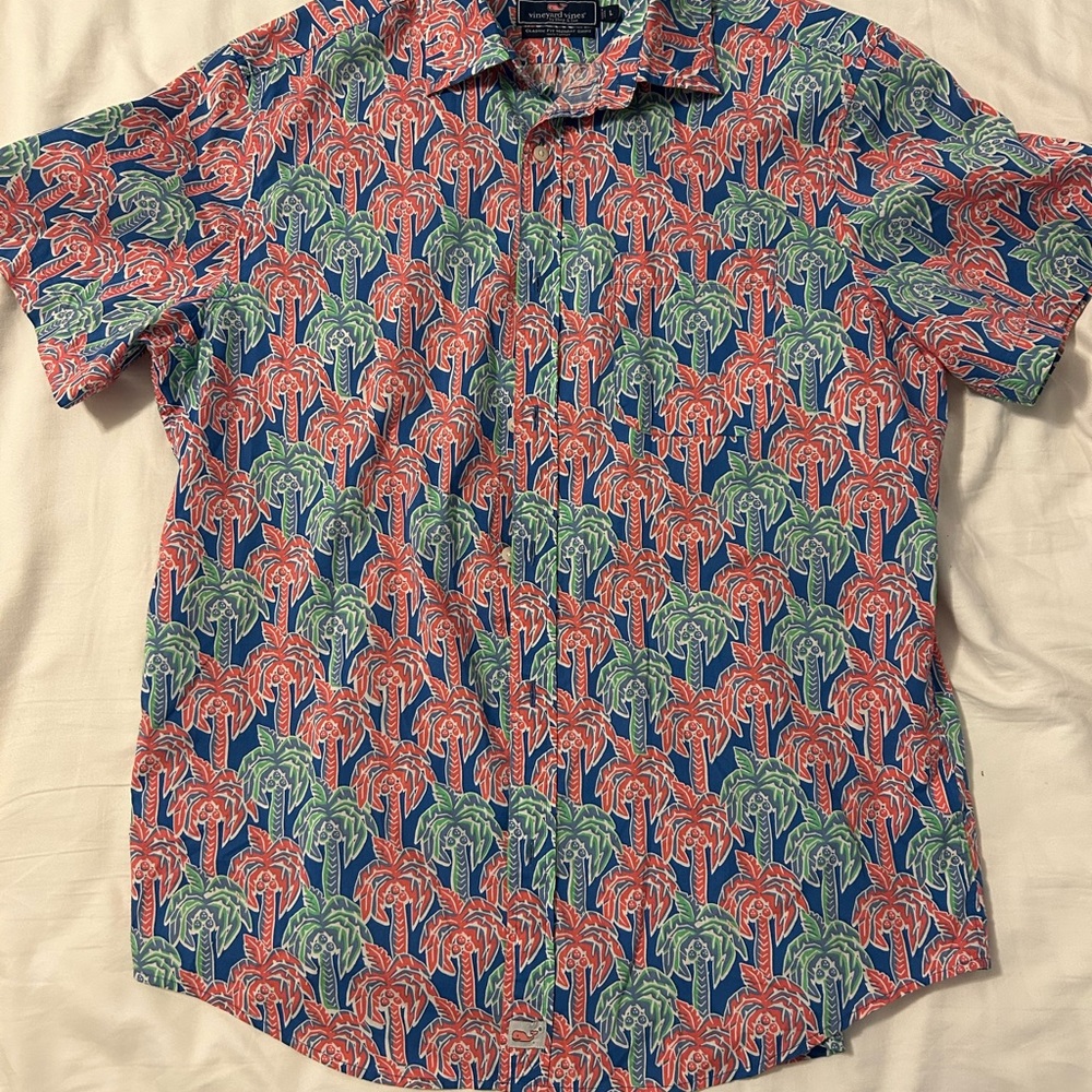 Vineyard Vines button down